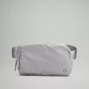 NWT lululemon everywhere belt bag
